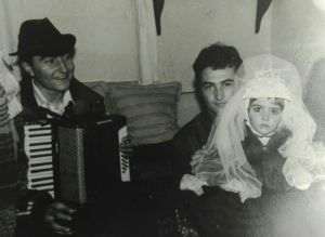 Vasâlca, 31 decembrie 1990, Şelaru, Dâmboviţa, foto credit: (RIP) Bebe Gălbează